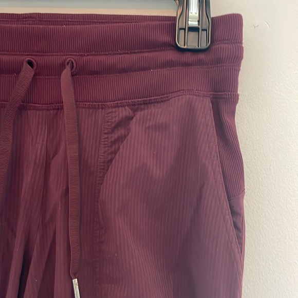 Lululemon size 4 maroon dance studio joggers - Picture 2 of 6
